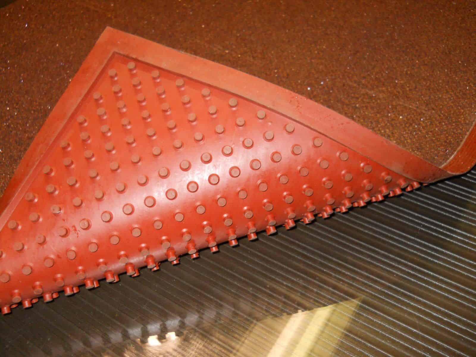 Red rock floor on sale mats