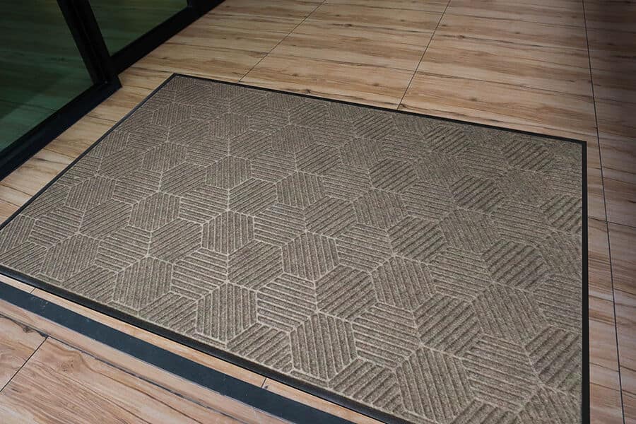 A Silver Mat with a pattern, designed for water absorption.