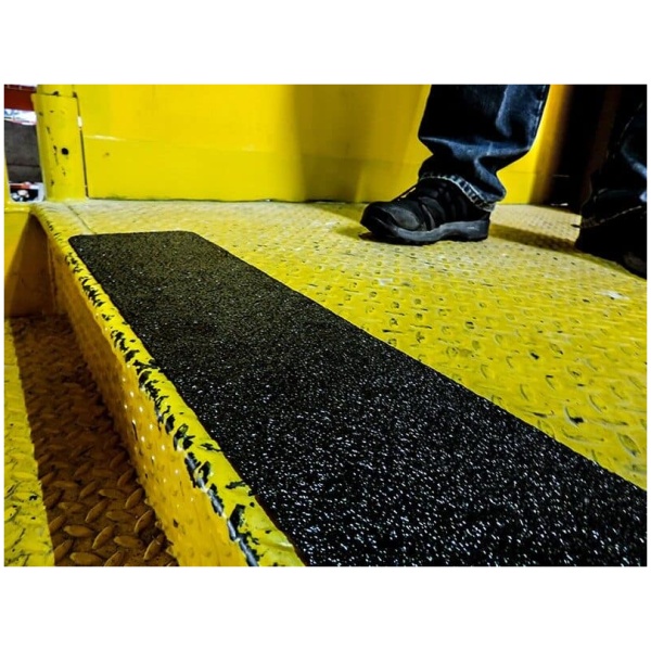 floormat extreme step tread 2 1 Floormat.com Made with a proprietary formula, Floormat.com's Extreme tapes & treads are specifically designed to out-perform standard anti-slip tapes. Multi-climate durable design is ideal for demanding applications where safety is a must. <ul> <li>Offshore marine applications, oil and gas rigs, heavy traffic areas, work areas loading docks, stairways, ramps, walkways, bleachers, and heavy equipment.</li> <li>Extreme Tapes & Treads are Floormat.com's strongest anti-slip products. From offshore construction and marine applications to the the transportation industry, this product is specially designed pressure sensitive adhesive material is capable of preventing slips, trips, and falls in the roughest environments.</li> </ul>