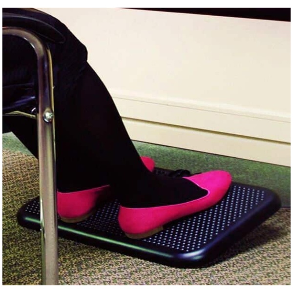 toasy toes 03 Floormat.com Toasty Toes has been redesigned to be smaller and lighter without sacrificing heat production. The Toasty Toes combines an ergonomically design space heater with an ergonomically designed foot rest to provide hours of comfort and warmth. <ul> <li>Energy Efficient; uses only 105 watts of electricity. 93% less than an average space heater</li> <li>Improves circulation and blood flow</li> <li>Safe to the touch, will not burn your skin</li> <li>ELT Listed</li> <li>3 adjustable positions</li> <li>2 pronged plug-in</li> </ul>