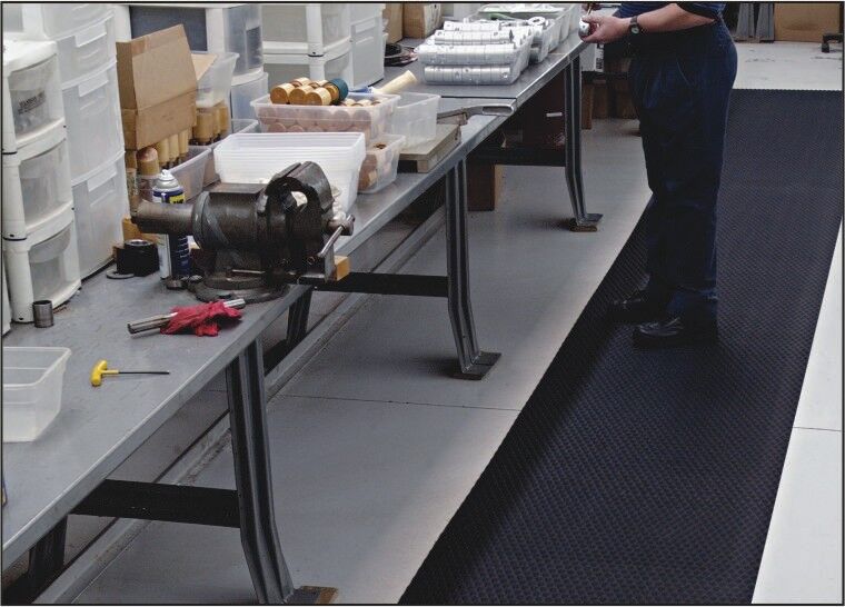 Heavy-Duty Vinyl Anti-Fatigue Mat Bubble Trax® 482